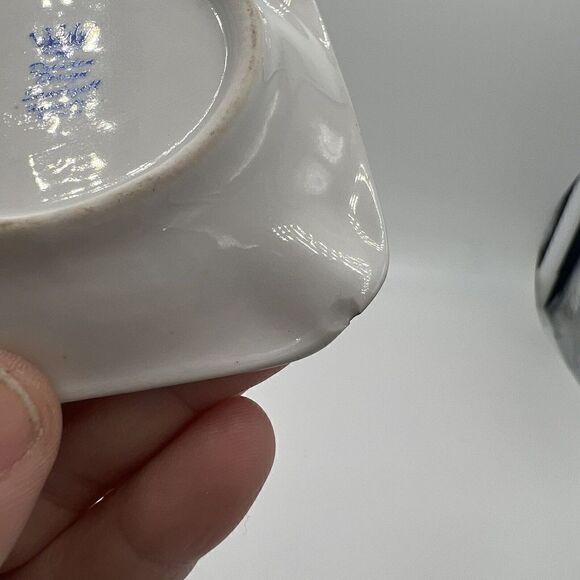 DRESDEN BIRD ASHTRAY Hand Painted 14K Gold Small Chip MINI Porcelain Germany - Picture 6 of 8